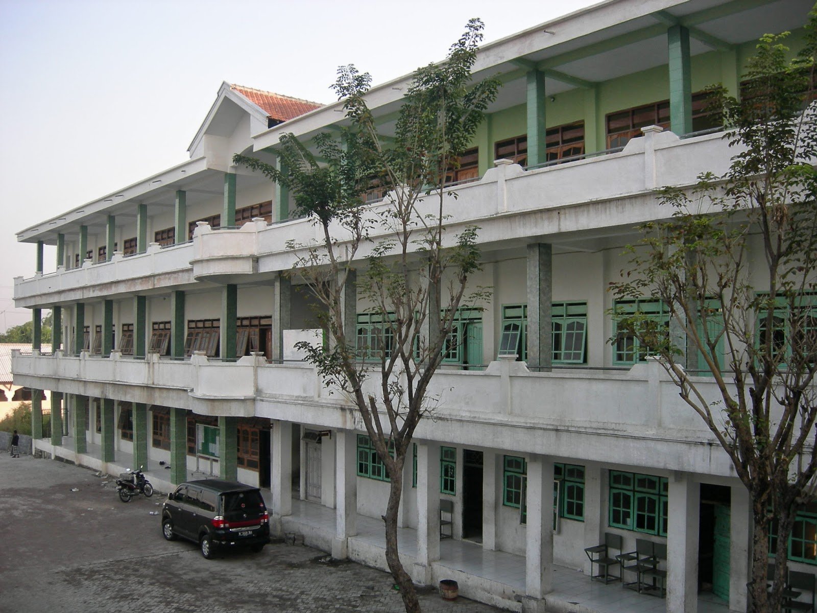 MTs MAMBAUS SHOLIHIN